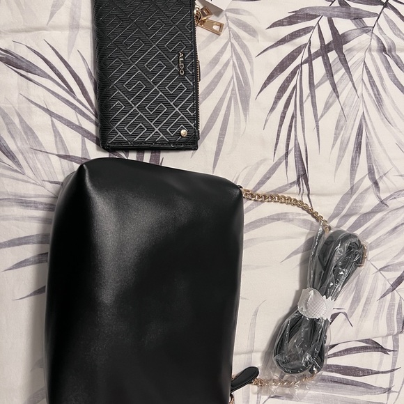 Aldo black cross body bag and wallet - Picture 4 of 4